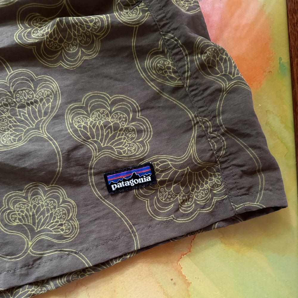 Patagonia Baggies (women’s M)